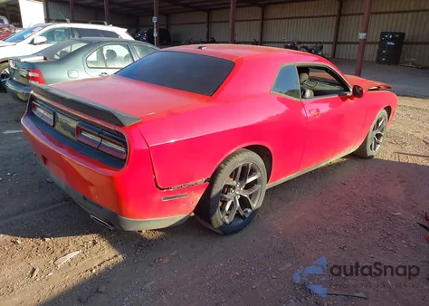 2019 Dodge Challenger Sxt z USA, uszkodzony, nr VIN 2C3CDZAG7KH596163